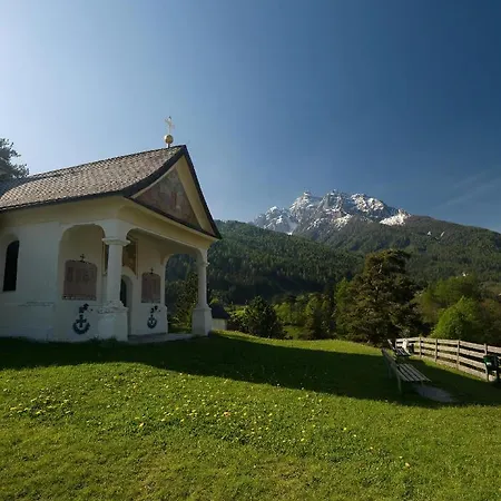 Serlesblick アパート ミーダース